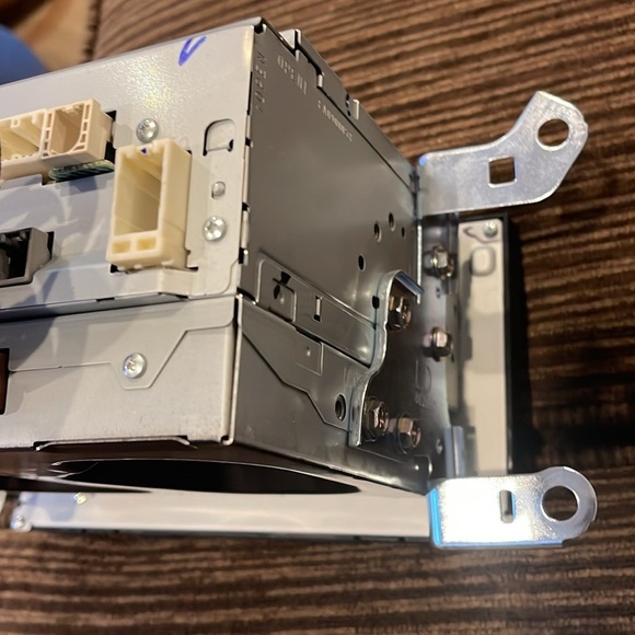 Panasonic Display screen and receiver car radio - Picture 10 of 10